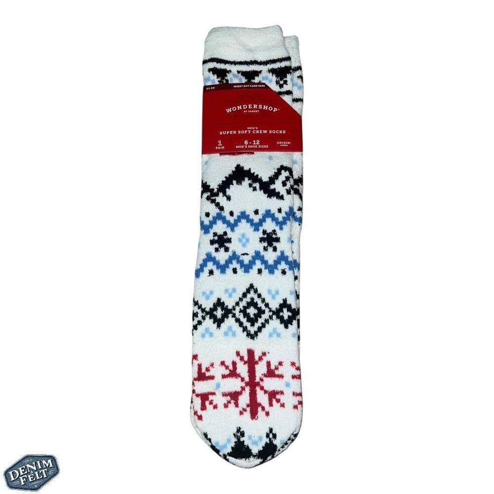 Wondershop Men's White Christmas Ski Lift Cozy Crew Socks with Gift Card Holder